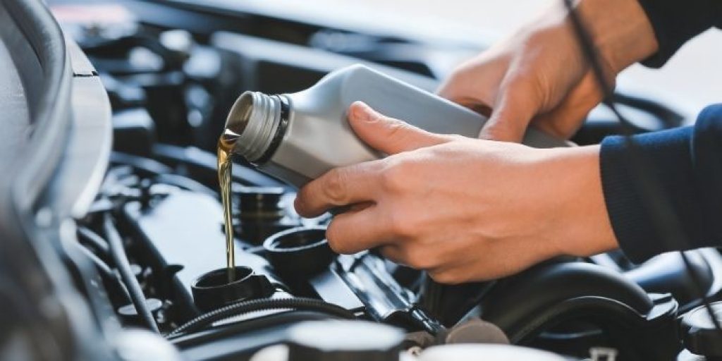 How do I know how much oil my car needs?